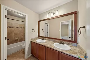 226 Hamburg Ave, New Braunfels, TX 78132 - Photo 28