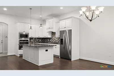 961 N Academy Avenue, New Braunfels, TX 78130 - Photo 12