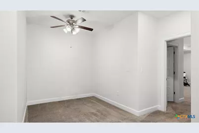 961 N Academy Avenue, New Braunfels, TX 78130 - Photo 26