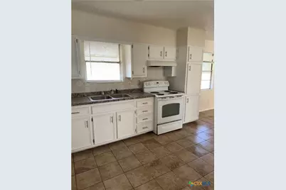 302 Easy St, Copperas Cove, TX 76522 - Photo 10