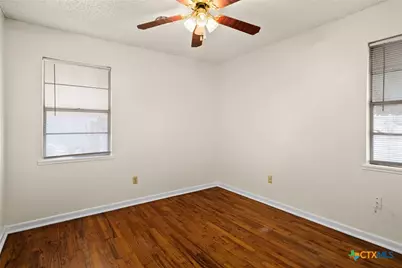 302 Easy St, Copperas Cove, TX 76522 - Photo 18