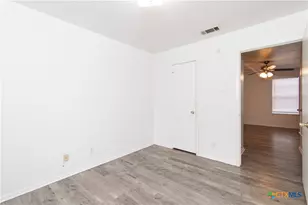 2018 Cedarhill Dr, Killeen, TX 76543 - Photo 12