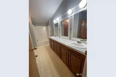 621 Buck Trail, Canyon Lake, TX 78133 - Photo 10