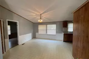 621 Buck Trail, Canyon Lake, TX 78133 - Photo 4