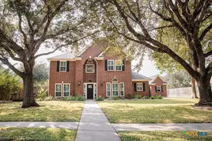 407 Woodway Dr, Victoria, TX 77904 - Photo 1