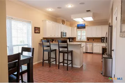 407 Woodway Drive, Victoria, TX 77904 - Photo 14