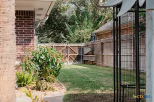 407 Woodway Dr, Victoria, TX 77904 - Photo 46