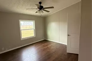 254 Maverick Ln, Marion, TX 78124 - Photo 12