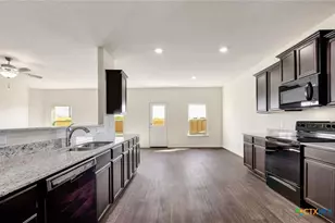 4184 Duck Crk, New Braunfels, TX 78124 - Photo 16