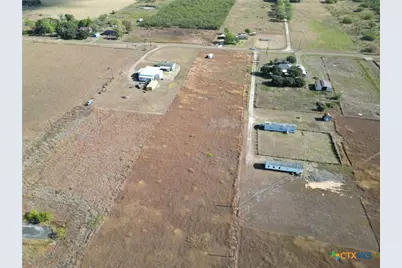 612 Wischkaemper Road, Victoria, TX 77905 - Photo 4