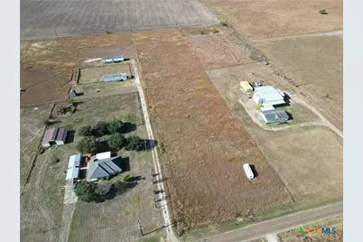 612 Wischkaemper Road, Victoria, TX 77905 - Photo 8