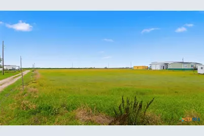 612 Wischkaemper Road, Victoria, TX 77905 - Photo 4