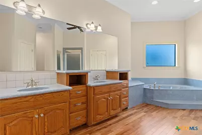 1140 County Road 130, Gatesville, TX 76528 - Photo 20