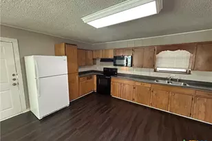 1484 W Klein Rd, New Braunfels, TX 78130 - Photo 6