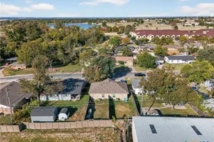 113 S 41st St, Temple, TX 76504 - Photo 6