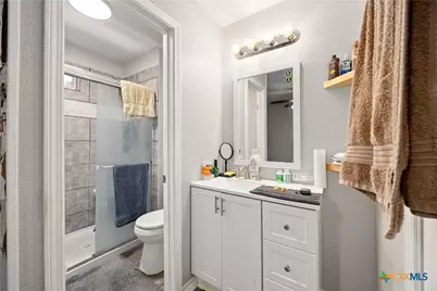 425 Dreamland Drive, Canyon Lake, TX 78133 - Photo 16