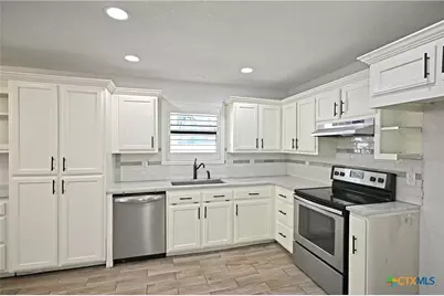 764 Vista Parkway, New Braunfels, TX 78130 - Photo 6