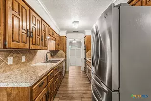 606 E Briarwood Ln, Harker Heights, TX 76548 - Photo 8