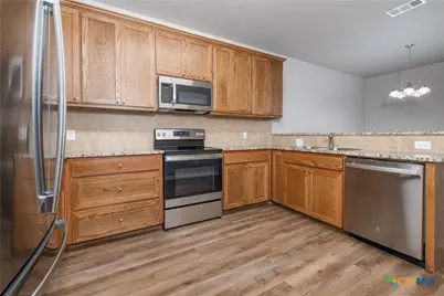 2351A S Wall Street, Belton, TX 76513 - Photo 6