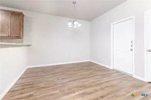 2351A S Wall St, Belton, TX 76513 - Photo 8