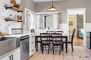 569 Wright Ave, New Braunfels, TX 78130 - Photo 14