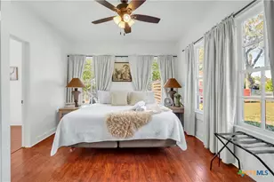 569 Wright Ave, New Braunfels, TX 78130 - Photo 18