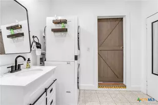 569 Wright Ave, New Braunfels, TX 78130 - Photo 22