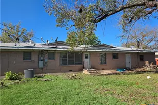 1903 S 13th St, Temple, TX 76504 - Photo 16