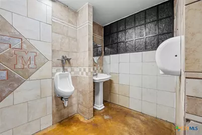 302 W Veterans Memorial Boulevard, Harker Heights, TX 76548 - Photo 20