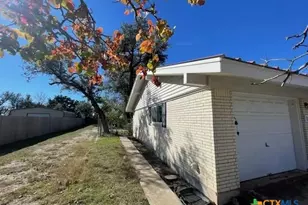 104 Skipcha Trail, Lampasas, TX 76550 - Photo 8