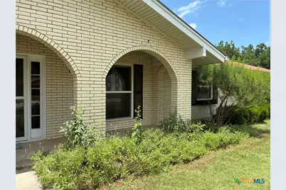 104 Skipcha Trail, Lampasas, TX 76550 - Photo 4
