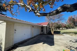 104 Skipcha Trail, Lampasas, TX 76550 - Photo 4