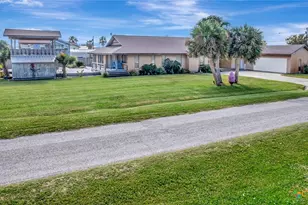 104 E Van Buren Ave, Port O'Connor, TX 77982 - Photo 2