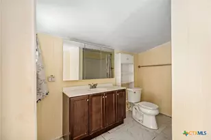 1408 Holloman Dr, Port Lavaca, TX 77979 - Photo 16