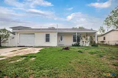 1408 Holloman Drive, Port Lavaca, TX 77979 - Photo 2