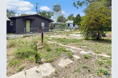 729 Schuessler Street, Seguin, TX 78155 - Photo 6