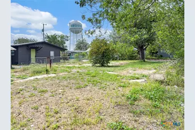 729 Schuessler Street, Seguin, TX 78155 - Photo 8