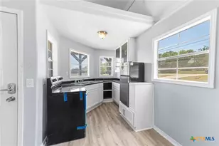 9130 Rebecca Creek Rd, Spring Branch, TX 78070 - Photo 36