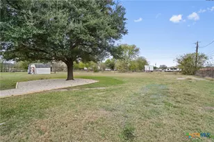 105 Melissa St, Bruceville Eddy, TX 76524 - Photo 4