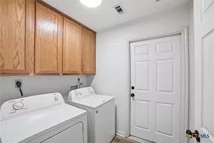 104 S Mockingbird Cir, Cedar Creek, TX 78612 - Photo 24