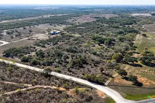 74 Co Rd 454, Stockdale, TX 78160 - Photo 16