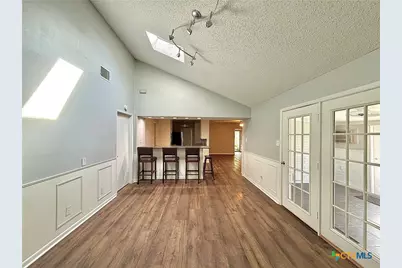 316 Buckingham Street, Victoria, TX 77904 - Photo 16