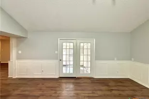 316 Buckingham St, Victoria, TX 77904 - Photo 18