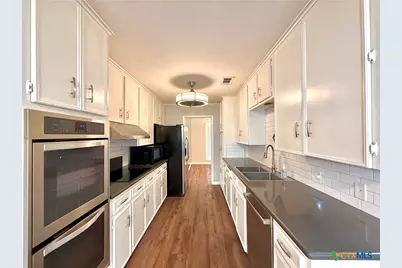 316 Buckingham Street, Victoria, TX 77904 - Photo 20