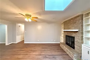 316 Buckingham St, Victoria, TX 77904 - Photo 4