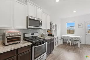 3965 Prairie Crk, New Braunfels, TX 78132 - Photo 10