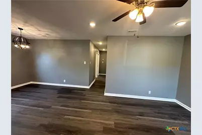 3105 Gayle Street, Victoria, TX 77901 - Photo 8