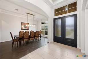 917 Coolabah Ave, New Braunfels, TX 78132 - Photo 2