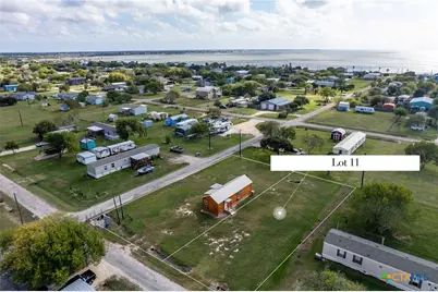 1103 W Houston Avenue, Seadrift, TX 77983 - Photo 1