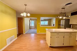 880 W Merriweather St, New Braunfels, TX 78130 - Photo 14